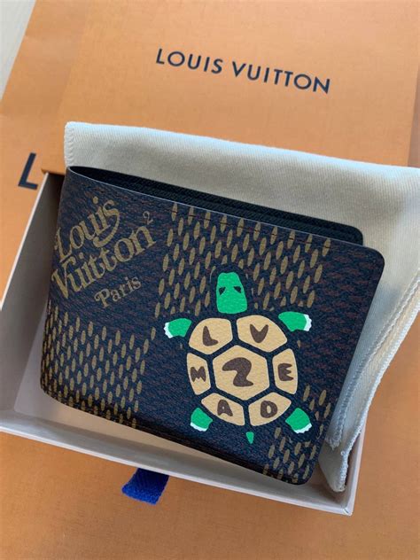 louis vuitton wallet turtle